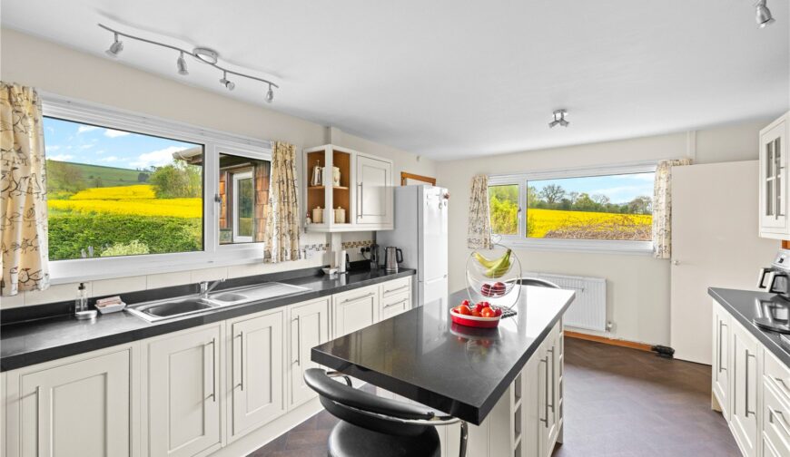 Cedarwood, Lydbury North - Picture No. 9