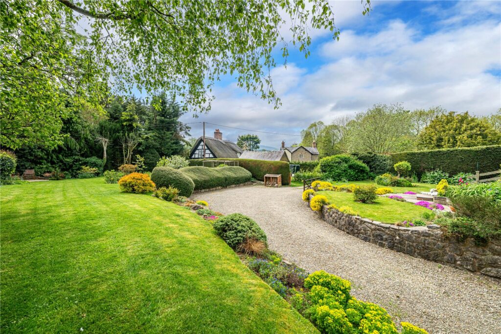 Cedarwood, Lydbury North - Picture No. 22