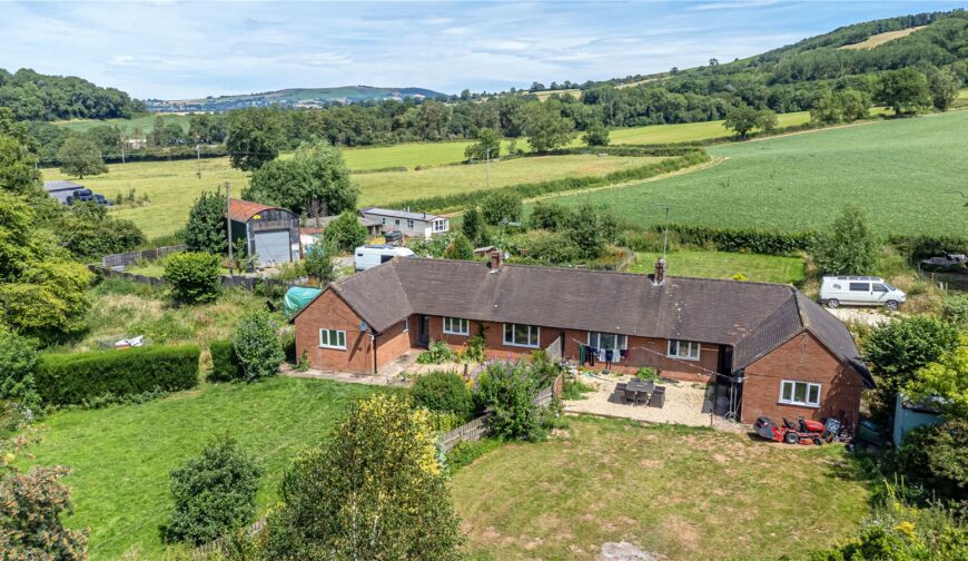 1 Orchard Bungalows, Bitterley - 2