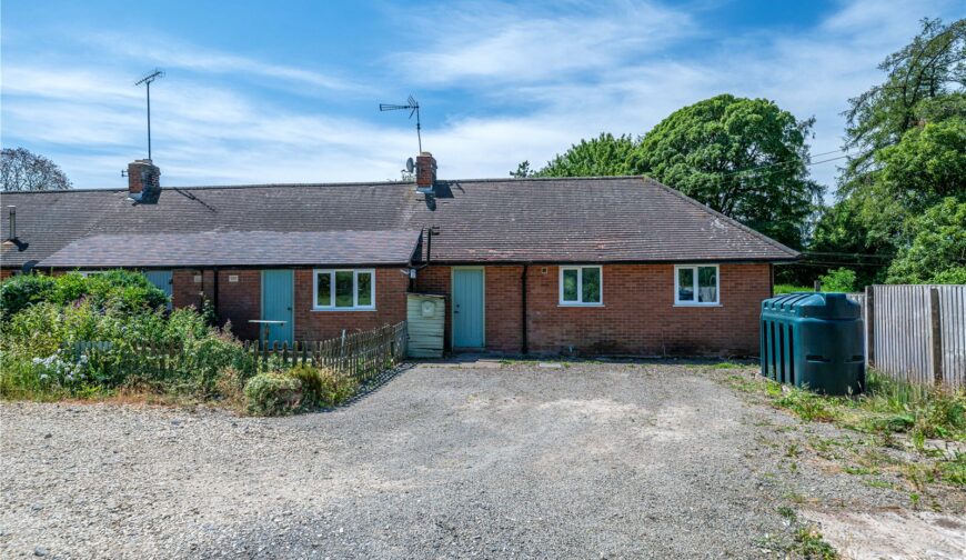 1 Orchard Bungalows, Bitterley - 2