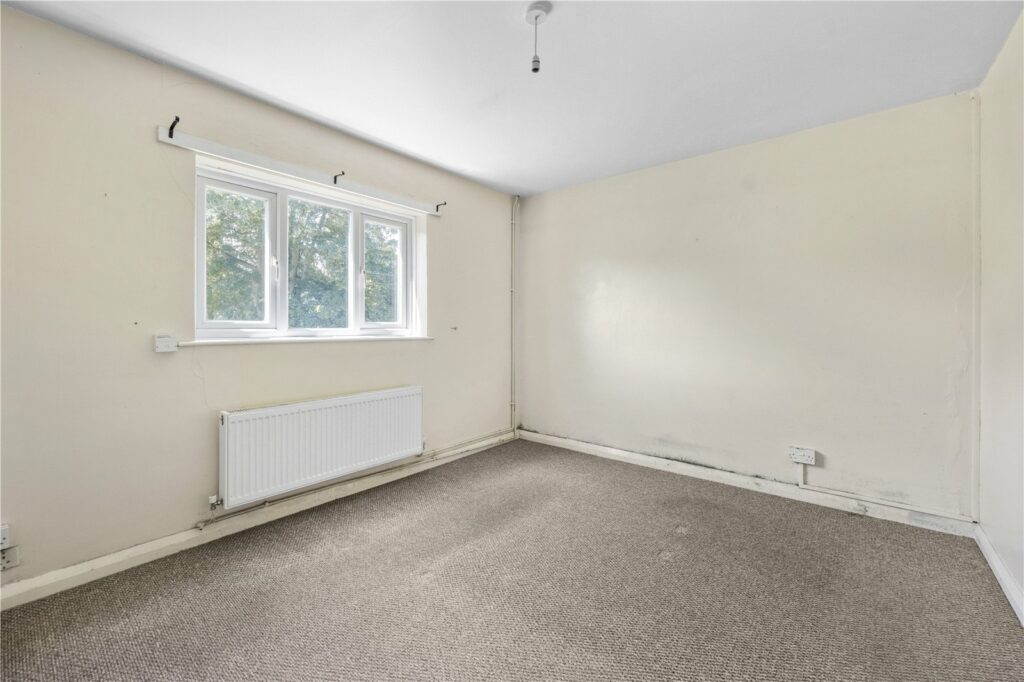 1 Orchard Bungalows, Bitterley - Picture No. 20