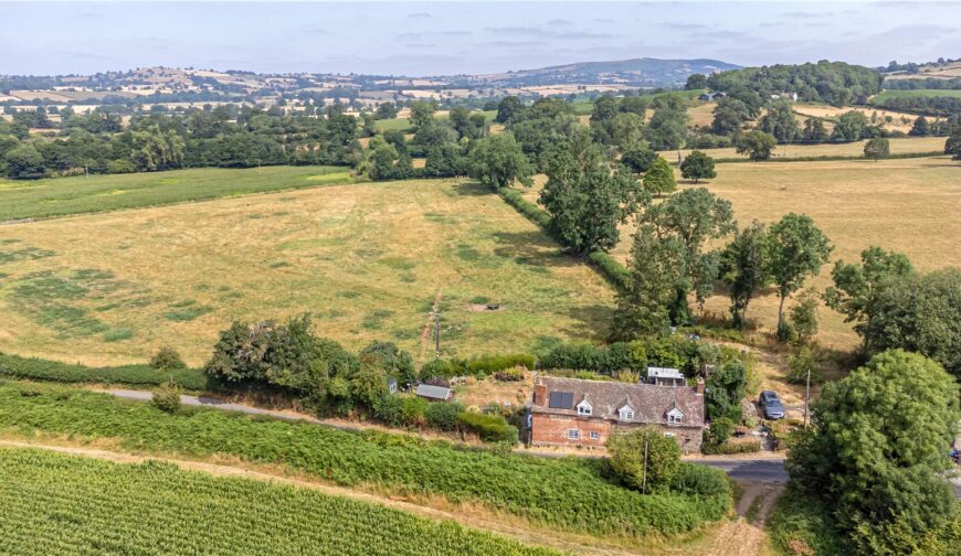1 Bitterley Court Lodge, Bitterley - 1
