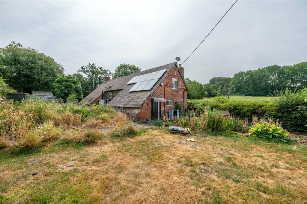 1 Bitterley Court Lodge, Bitterley - 7