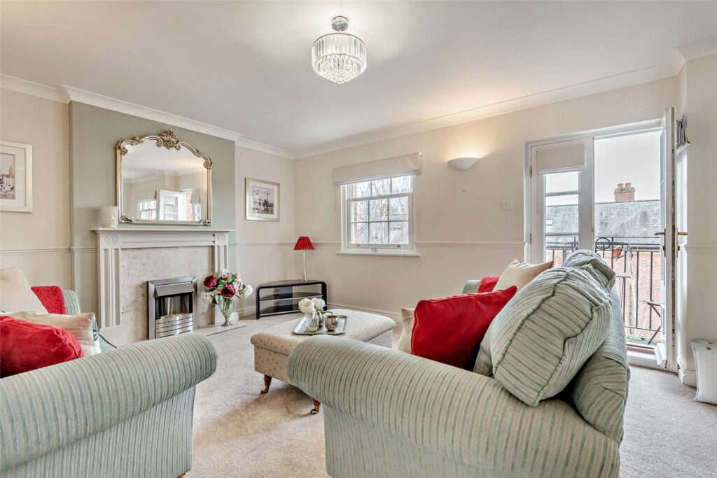 Flat 21, Upper Blackfriars Crescent, St. Marys Water Lane - 7