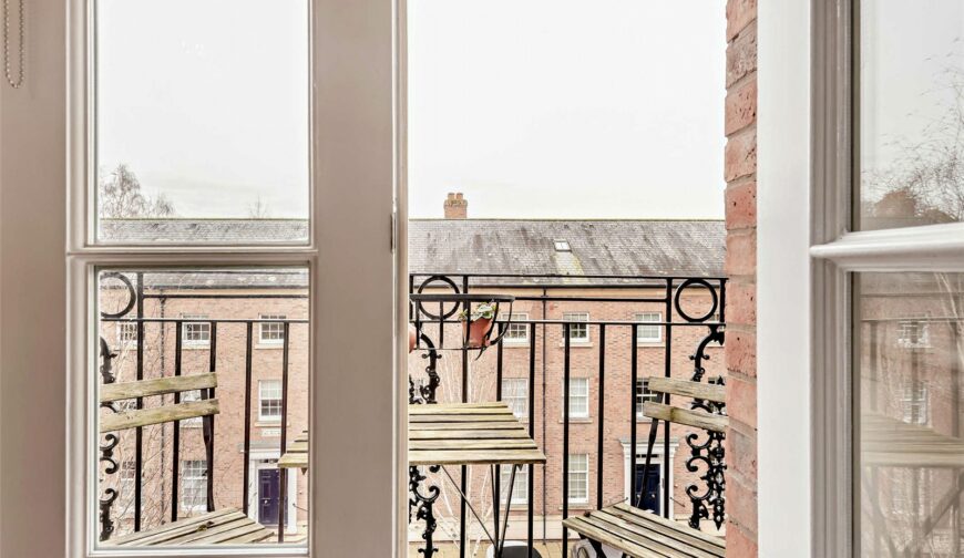 Flat 21, Upper Blackfriars Crescent, St. Marys Water Lane - 3