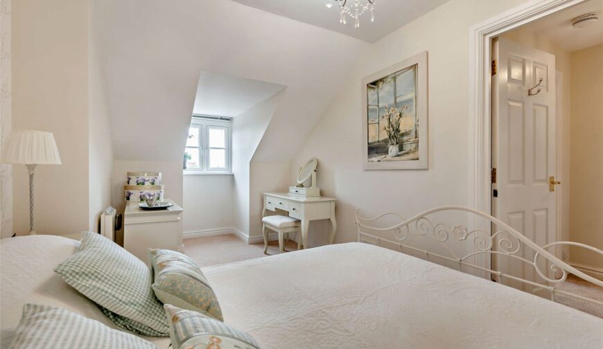 Flat 21, Upper Blackfriars Crescent, St. Marys Water Lane - 11