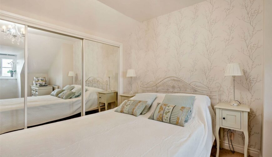 Flat 21, Upper Blackfriars Crescent, St. Marys Water Lane - 12