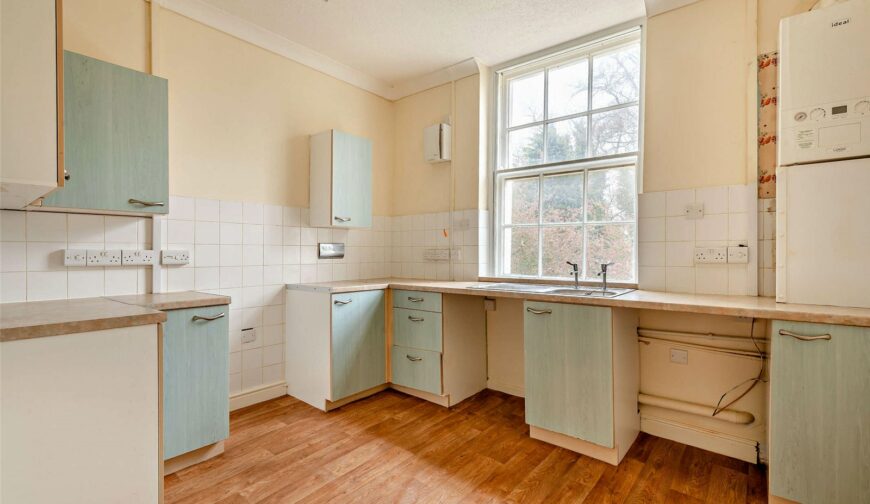 The Red House, Priorslee Village - Kitchen