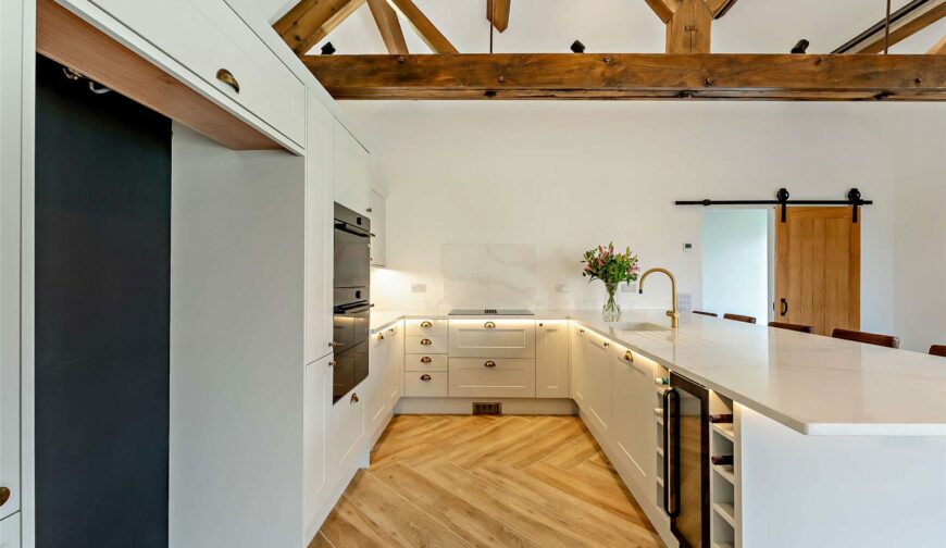 Barn Owl, Ensdon - Kitchen Island