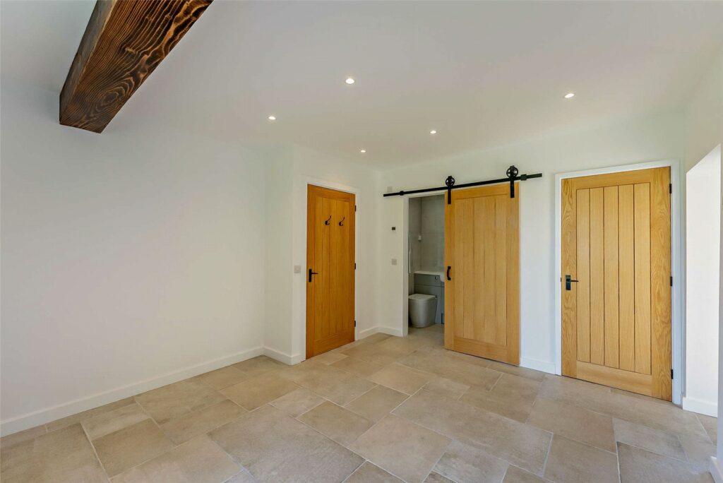 Barn Owl, Ensdon - Bedroom