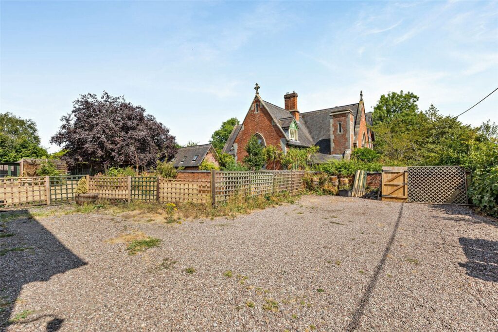 1 Upton Magna - Picture No. 07