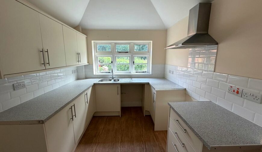 41 Weston Bank - Picture No. 27