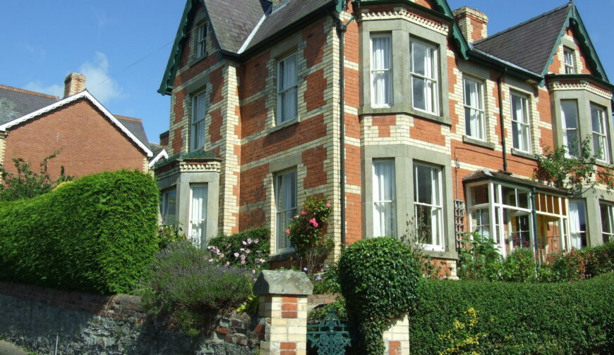 Ty-Coch, Church Street - Picture No 01