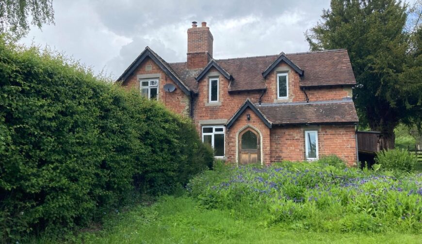 33 Broadstone - Picture No. 05