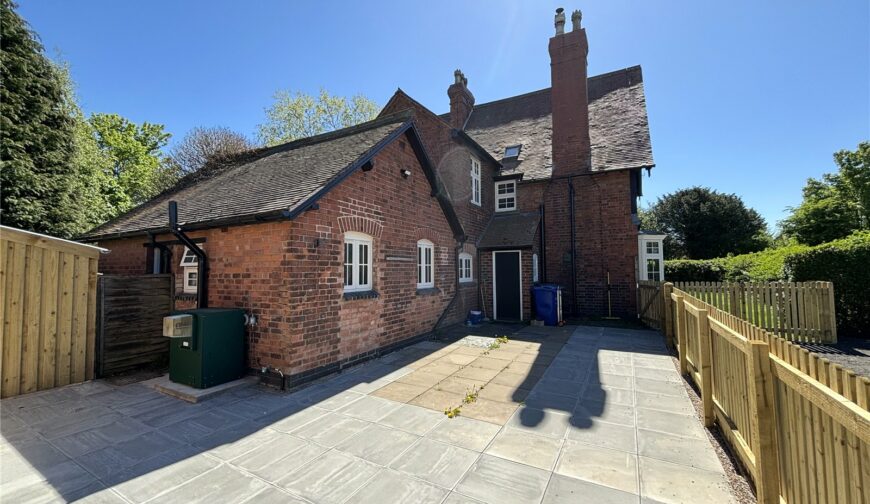 1 Church Cottages, Church Road - Picture No. 09
