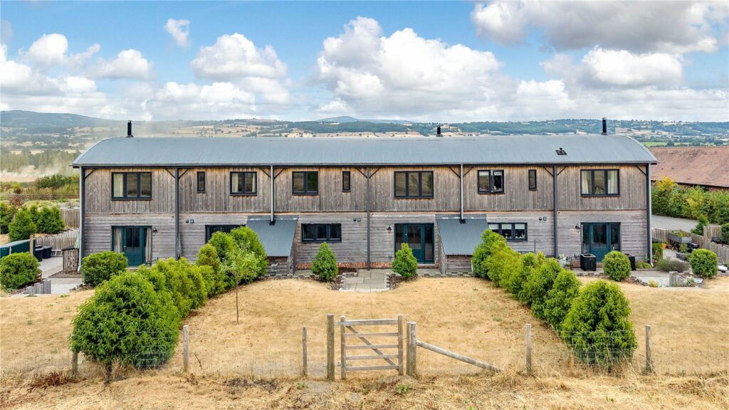 Onny Barn, Corfton - Picture No. 56