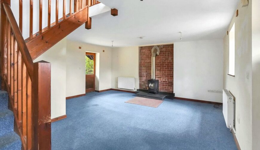 Llwyngwrgan Stables, Llanafanfawr - 2