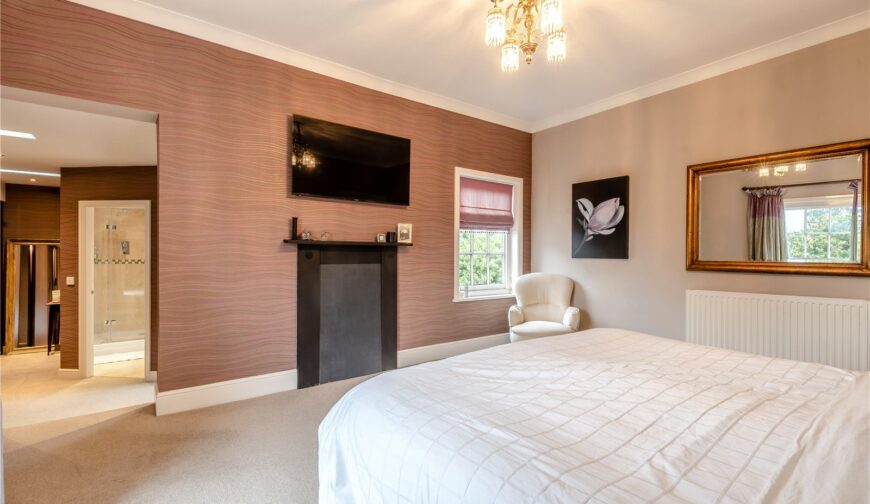 The Mount, Shrewsbury Road - Principal Bedroom