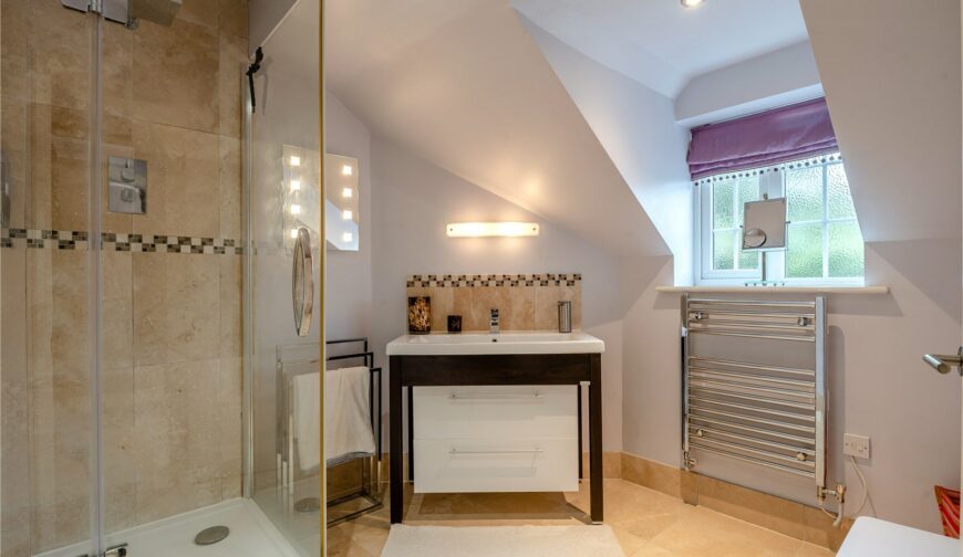 The Mount, Shrewsbury Road - Ensuite