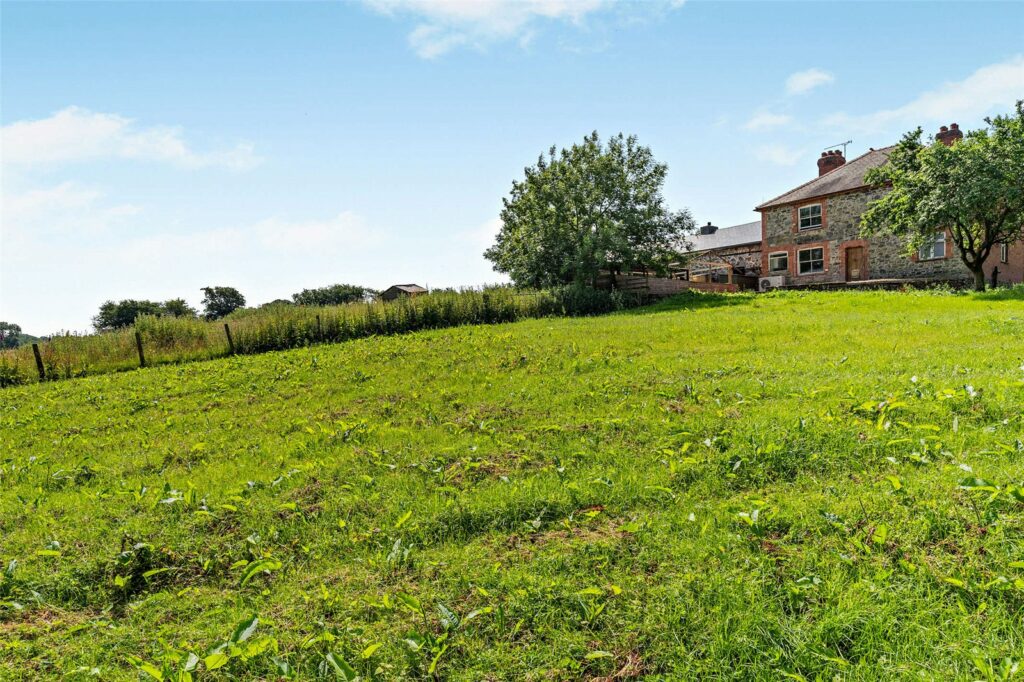 Gwernsebon, Cefn Coch - 13