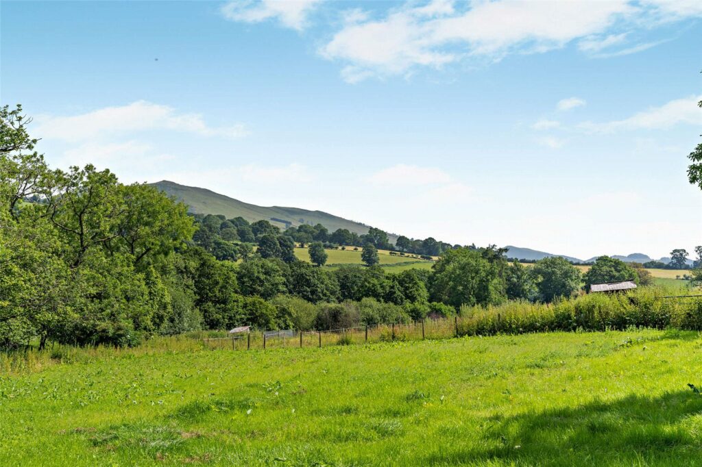 Gwernsebon, Cefn Coch - 16