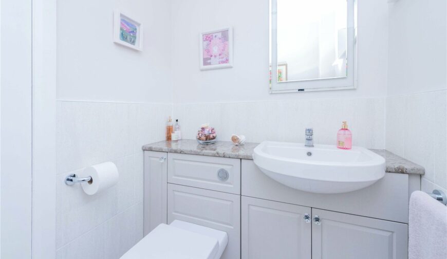 Whiteways, Garmston - Cloakroom