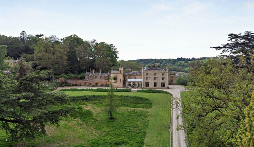 Llanerchydol Hall, Llanerchydol - Picture No. 03