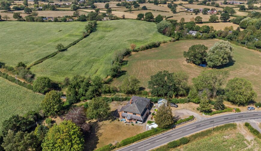 The Homestead, Coton - Setting