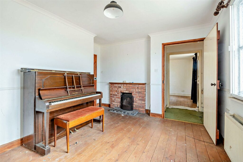 Tan y Garth, Welshampton - Picture No. 10