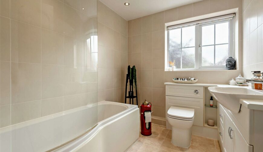 Fine Lea, Burlton - Bathroom