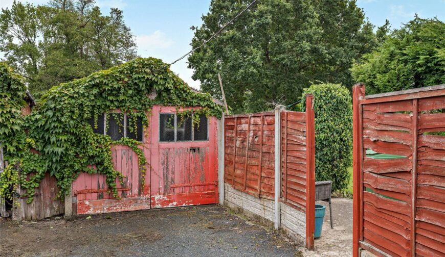 14 Swiss Farm Road - Garage