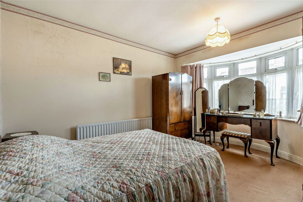 14 Swiss Farm Road - Bedroom