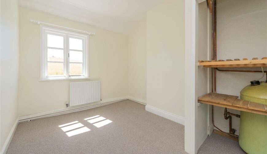 2 Parton Wood, Winnington - Picture No. 14