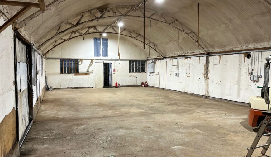 Commercial Unit At Henley, Henley Common - Picture No. 13