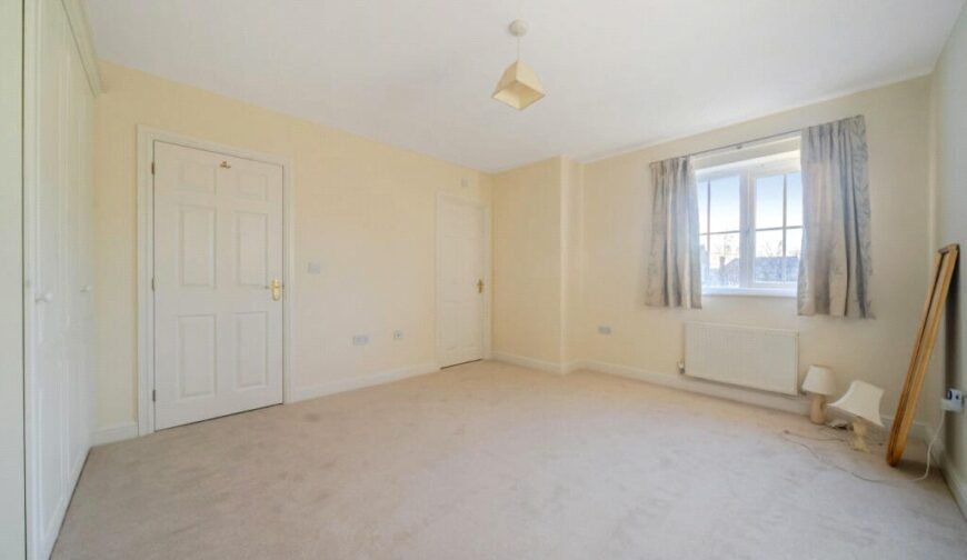5 Eastfield - Picture No. 02