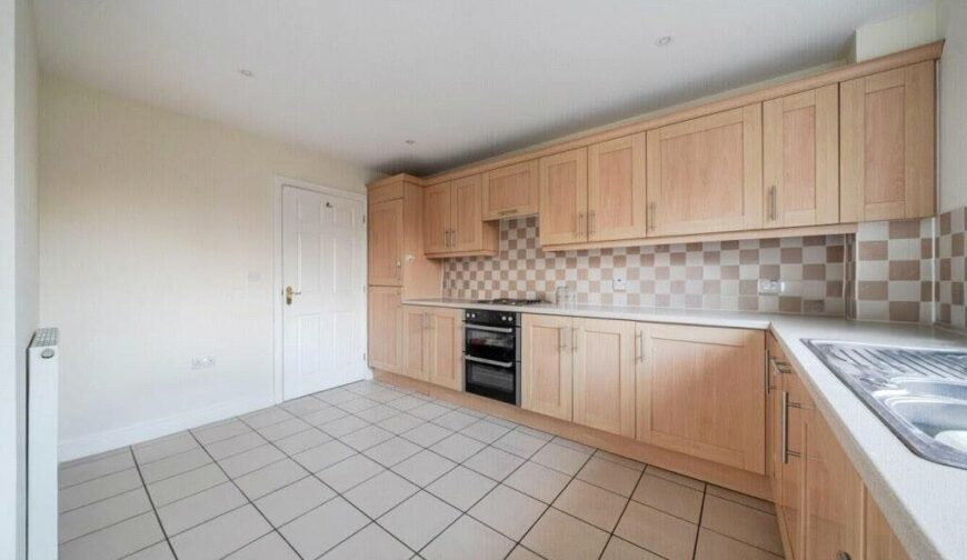 5 Eastfield - Picture No. 09