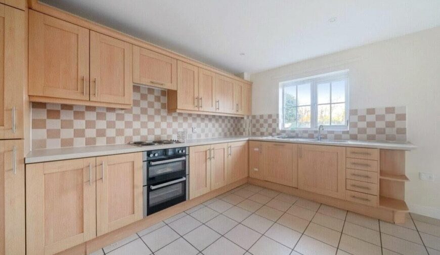 5 Eastfield - Picture No. 10