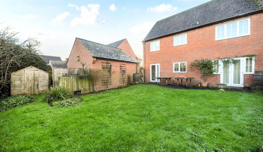 5 Eastfield - Picture No. 15