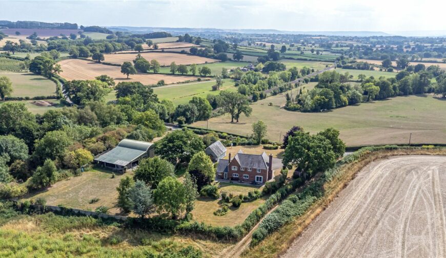 Line Farm, Orleton - Picture No. 02