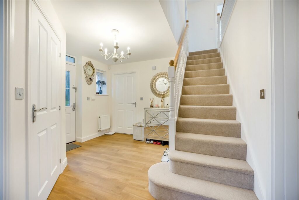 23 Wrekin Dove Close - 4
