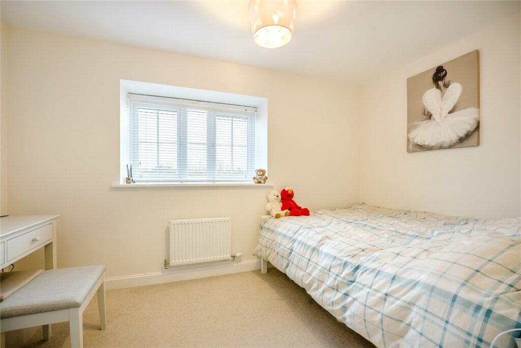 23 Wrekin Dove Close - 10