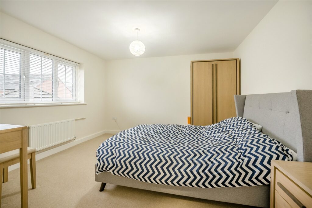 23 Wrekin Dove Close - 13