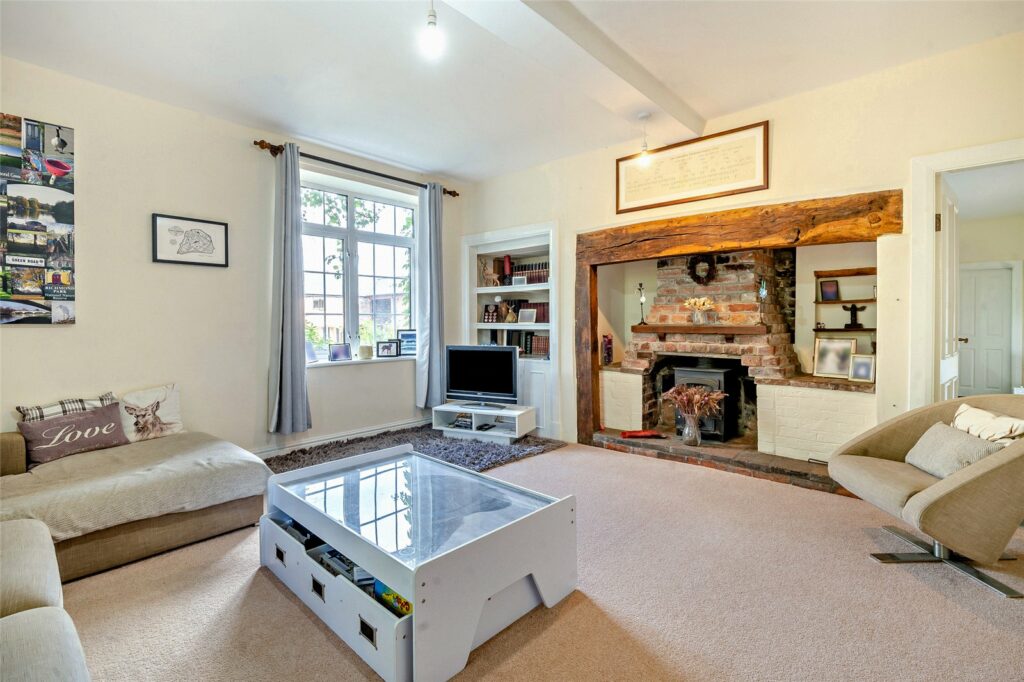 Spunhill House, Whitemere - Living Room
