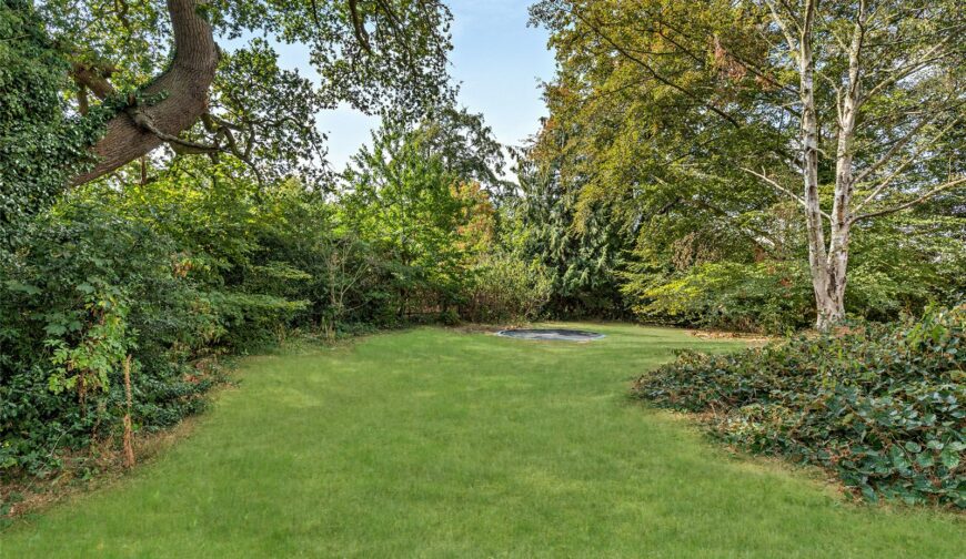 Spunhill House, Whitemere - Gardens