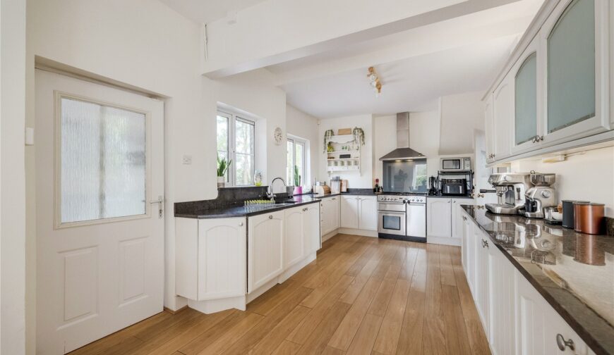 Hinstock Hall Lodge, Hatton Road - Kitchen