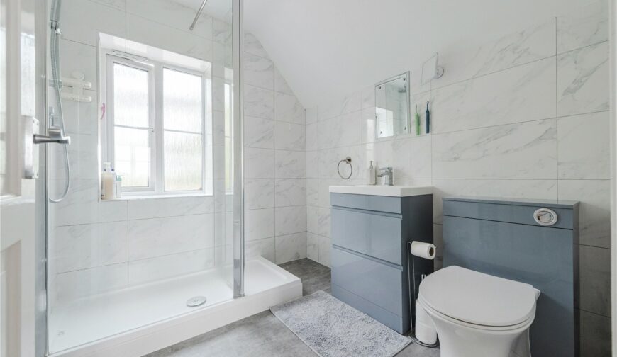 Hinstock Hall Lodge, Hatton Road - Ensuite