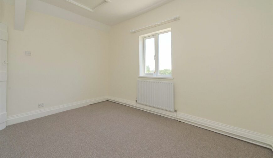 2 Parton Wood, Winnington - Picture No. 09