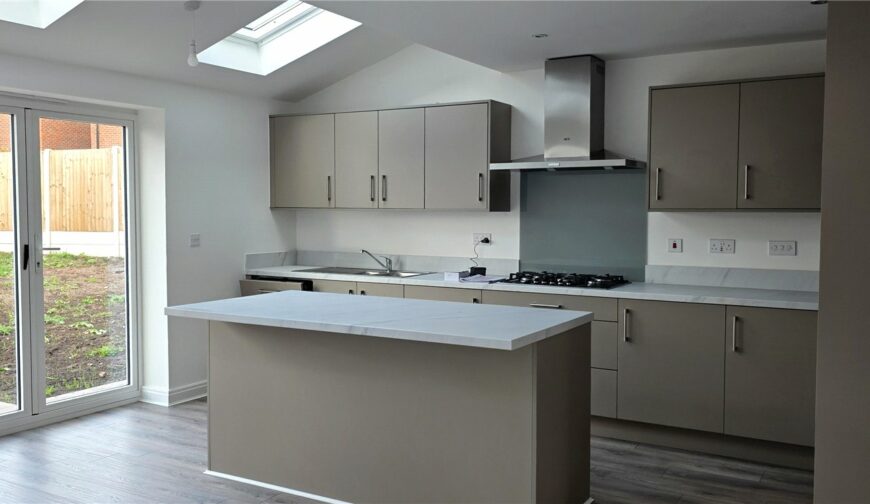 3 Florin Gardens - Picture No. 04