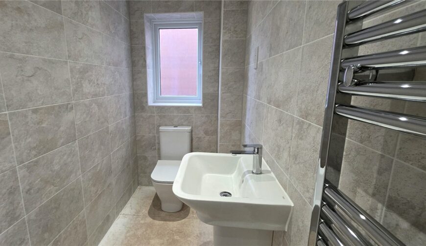 3 Florin Gardens - Picture No. 32